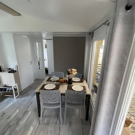 Mobil Climatise Dom wakacyjny