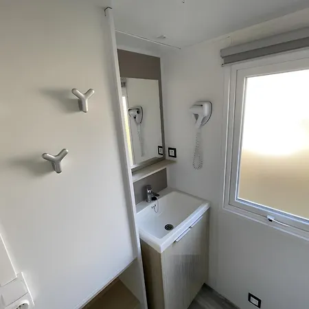 Detente, Escapade D'aureilhan *